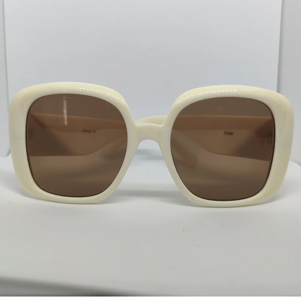 Chic Cream Sunglasses